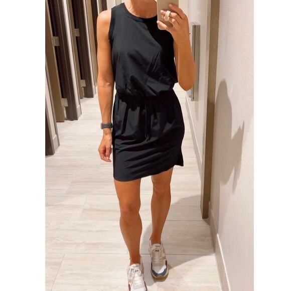 Athleta Rincon Dress Black Small Sleeveless Travel Casual Sporty-Chic - Picture 1 of 5
